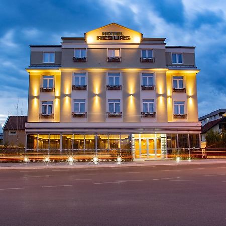 Hotel Resurs Подгорица Экстерьер фото