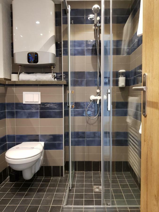 Hotel Resurs Подгорица Экстерьер фото