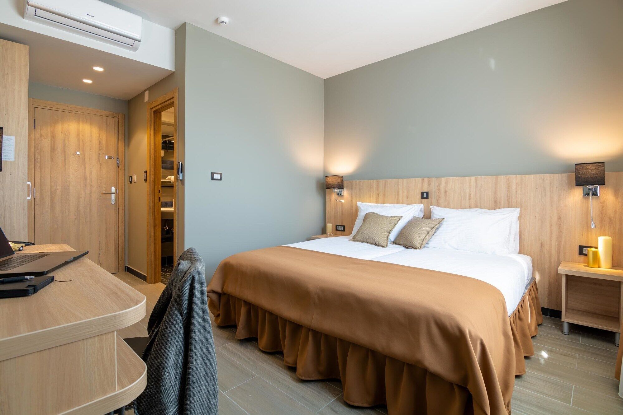 Hotel Resurs Подгорица Экстерьер фото