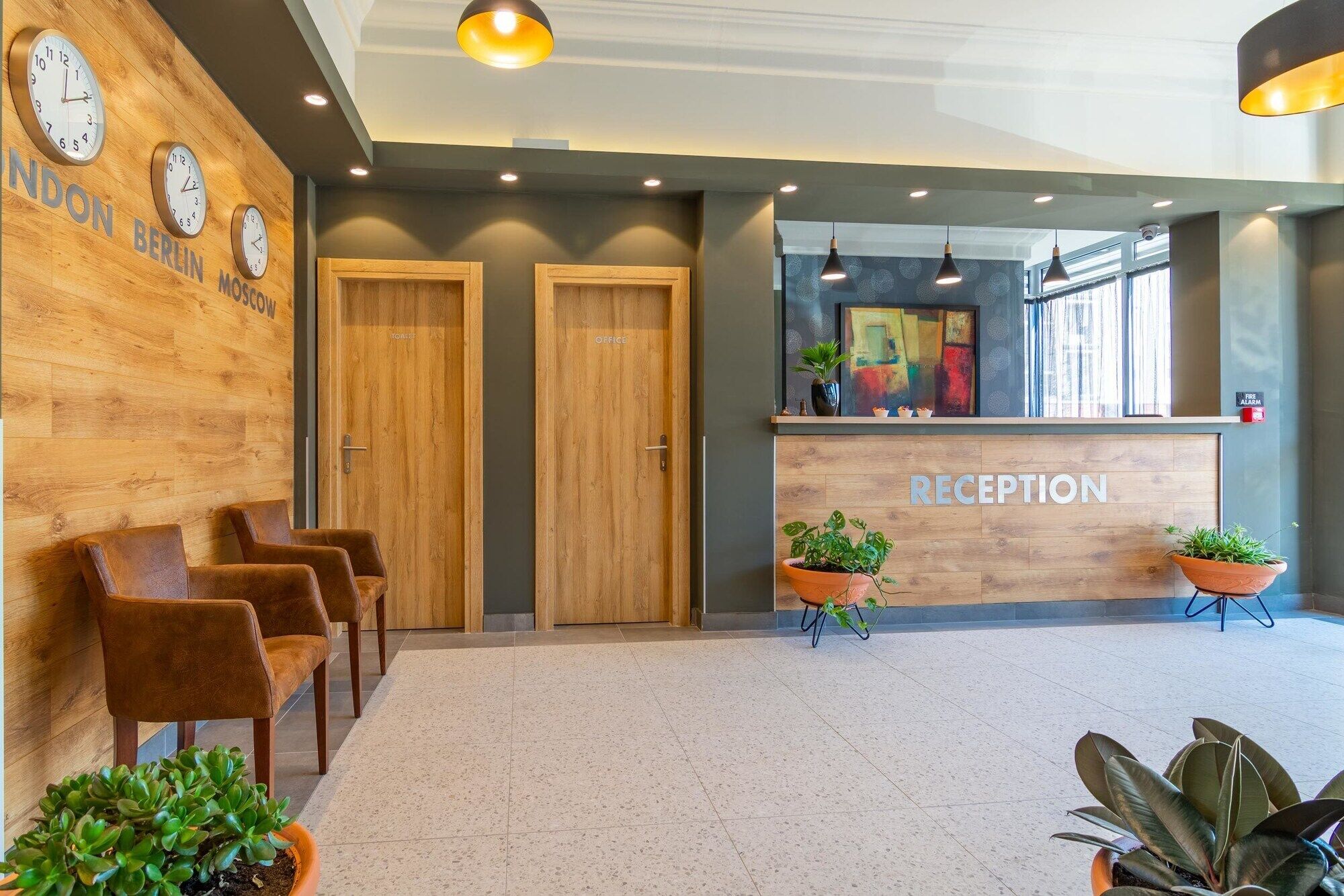 Hotel Resurs Подгорица Экстерьер фото